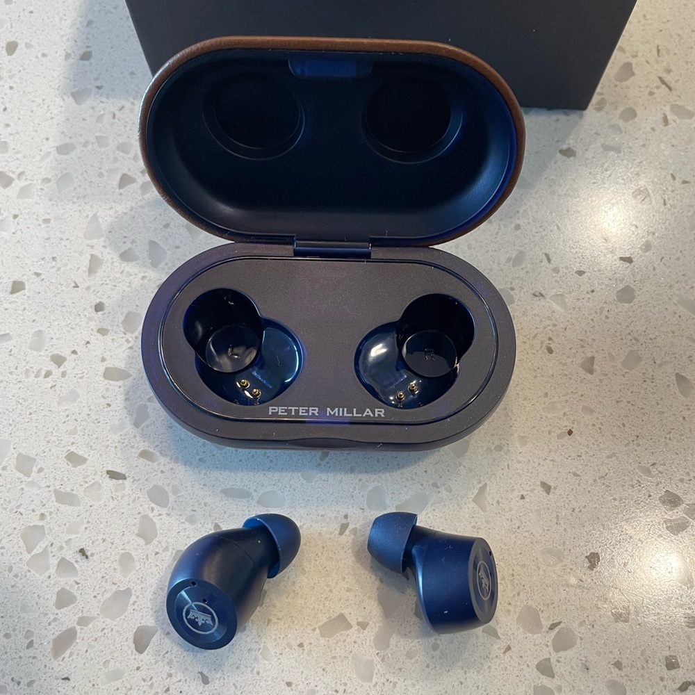 New Peter Millar Bluetooth Wireless Earphones